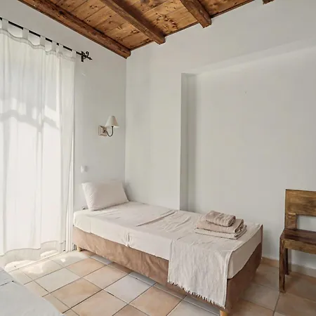 Ostria Tatil Evi