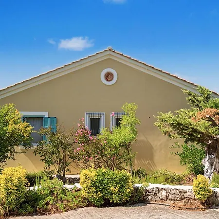 Ostria Tatil Evi *