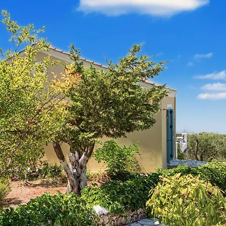 Tatil Evi Ostria Tsoukaládhes